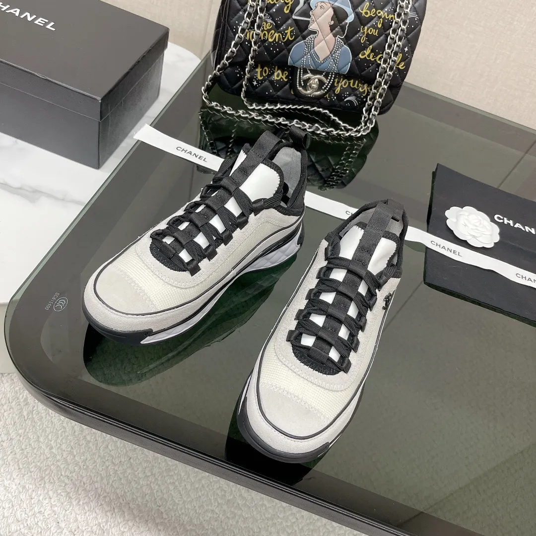 👟👟 Women's shoes, women's clothing 👟👟Ex-factory price 520👟👟 Women's shoes, women's clothing [Higher versions are available for a long time] ⚠️Note: This style has many colors, and the market has complete colors. Welcome to consult~CHANEL Chanel Couple Style Xiaoxiang Casual Sports Shoes Dad Shoe Counter Original 1:1, each color is accurately matched, the inner standard coding fabric is: original imported cow down + imported fabric, the lining is made of: imported breathable velvet, outsole material: original 1:1 mold opening 3 layers T👟👟 Women's Shoes Women's Clothing 👟👟Ex-factory price U size: Women's 35-41